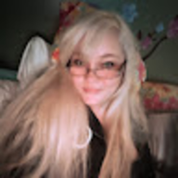 Meet your Posher, Leah-mary - Picture 1 of 1